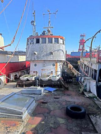 Vicarage Lane, Hoo ME3 2 bed houseboat for sale