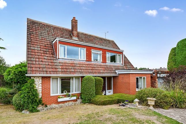 Pack Lane, Basingstoke RG22 4 bed detached house for sale