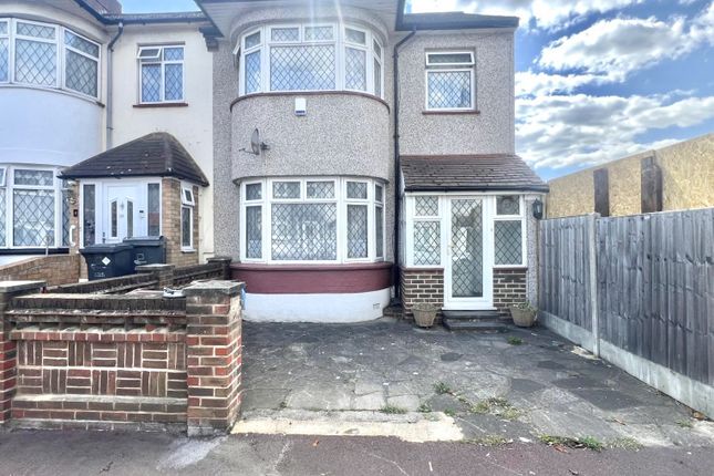 Cornwall Close, Barking IG11 3 bed house for sale