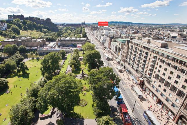 90/2 Princes Street, Edinburgh, EH2 4 bed flat for sale