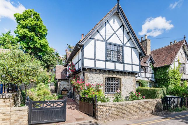 Mount Pleasant, Aylesford 3 bed end of terrace house for sale