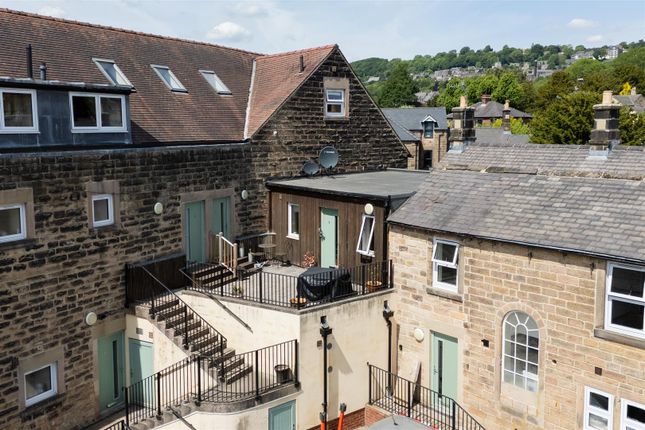 2 bed maisonette