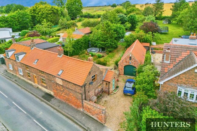 Main Street, Buckton, Bridlington 4 bed cottage for sale