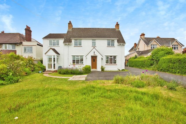 4 bed detached house