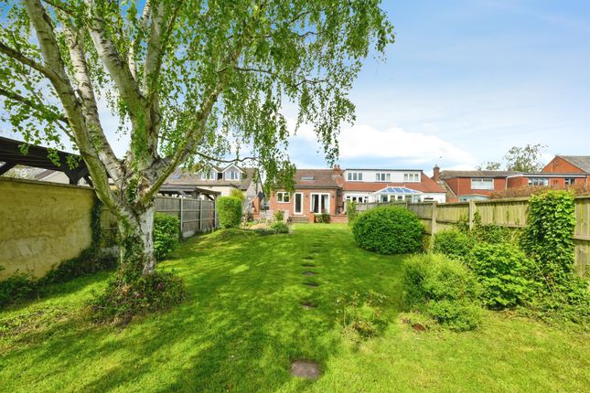2 bedroom semi-detached bungalow for sale