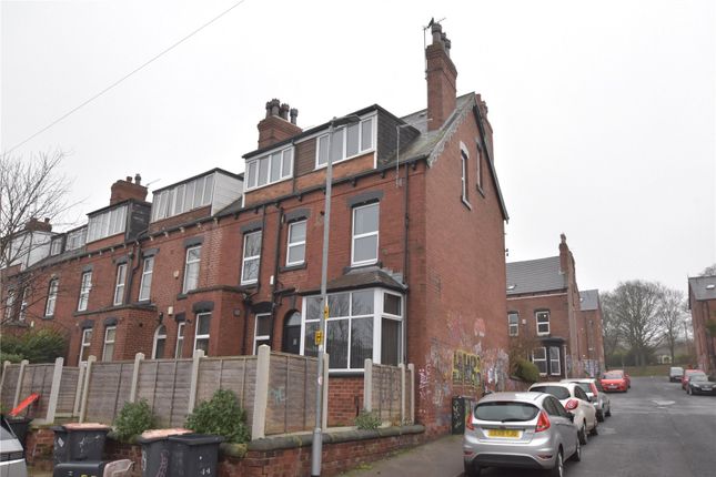 Royal Park Grove, Hyde Park, Leeds... 6 bed terraced house for sale
