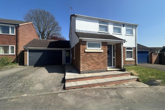 4 bed detached house