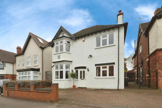 Jockey Road, Birmingham B73 3 bed detached house for sale