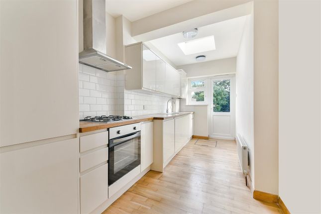 The Quadrant, Wimbledon SW20 3 bed terraced house for sale