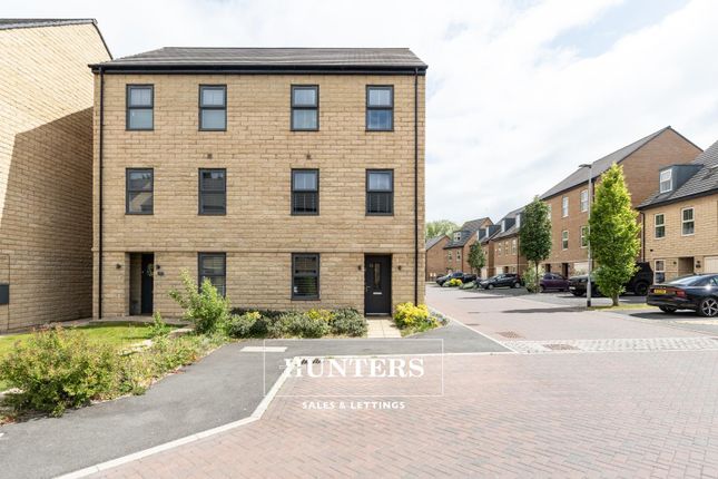 4 bed semi-detached house