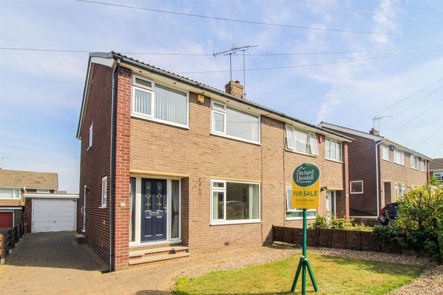 Riverdale Drive, Wakefield WF3 3 bed semi