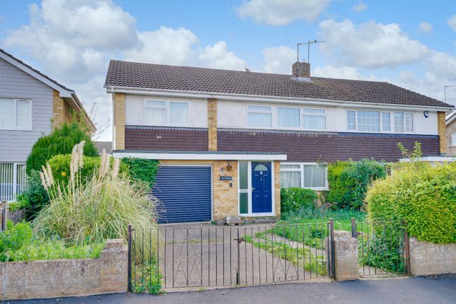 Parkway, St. Ives, Cambridgeshire, PE27 4 bed semi