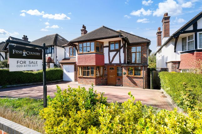 Woodbury Drive, Surrey SM2 4 bed detached house for sale