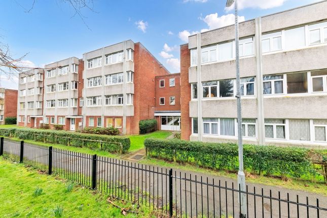 Parkside, Huntingdon PE29 2 bed flat for sale