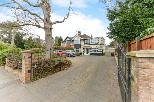 4 bedroom semi-detached house for sale
