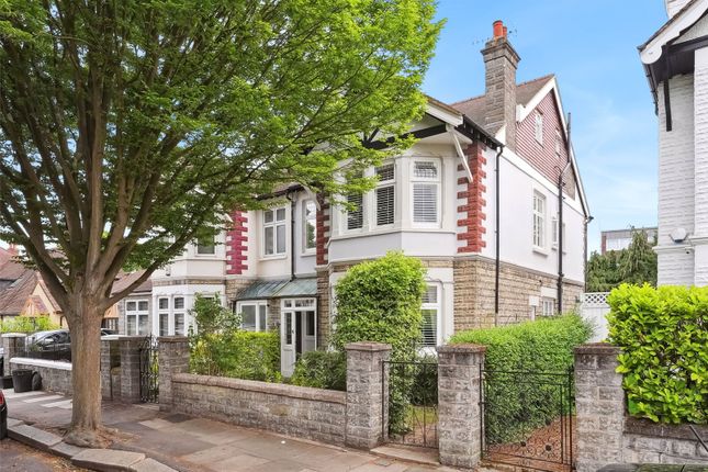 5 bedroom semi-detached house for sale
