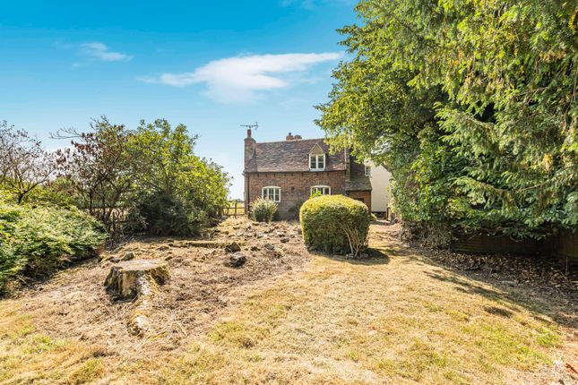 Woodside Green, Wild Hill, Hatfield... 3 bed semi