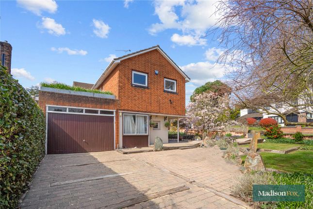 Parklands, Essex IG7 5 bed detached house for sale