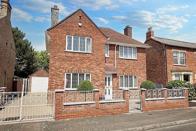 Victory Road, Wisbech, PE13 4 bed detached house for sale