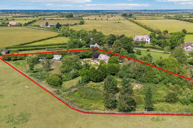 4 bed detached house