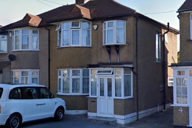 York Avenue, Belmont, Stanmore 3 bed semi