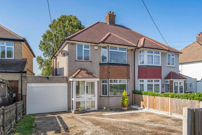 Keston Avenue, Coulsdon, CR5 1HP 3 bed semi