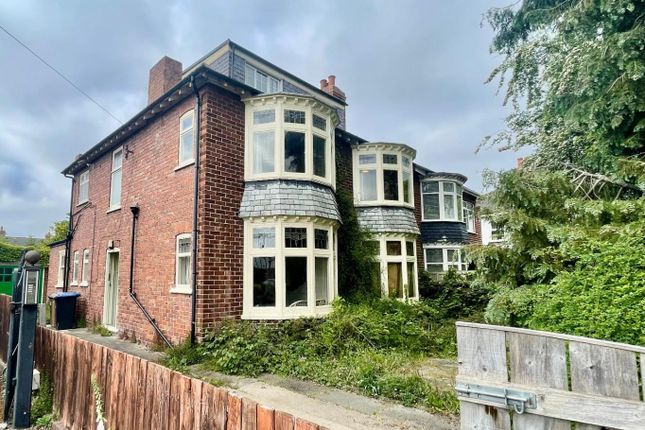 5 bedroom semi-detached house for sale