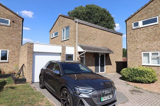 Brighton Way, Stevenage... 2 bed link detached house for sale