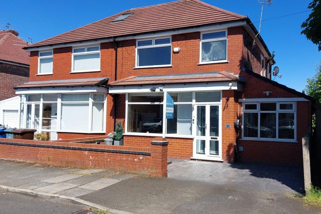 Sunnyfield Road, Prestwich, M25 4 bed semi