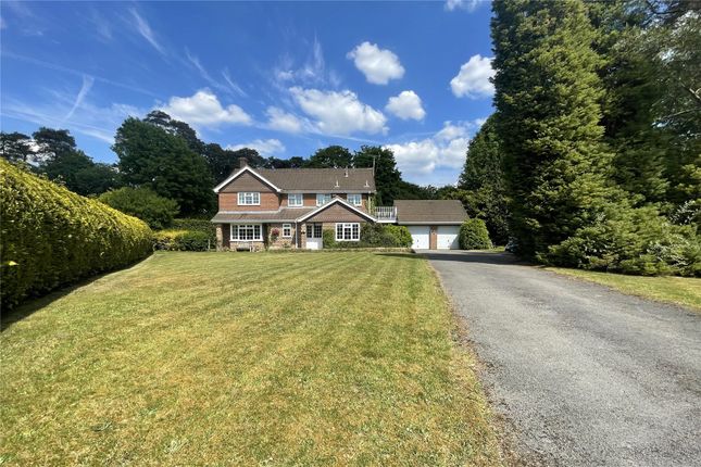 Ridgemoor Close, Surrey GU26 4 bed detached house for sale