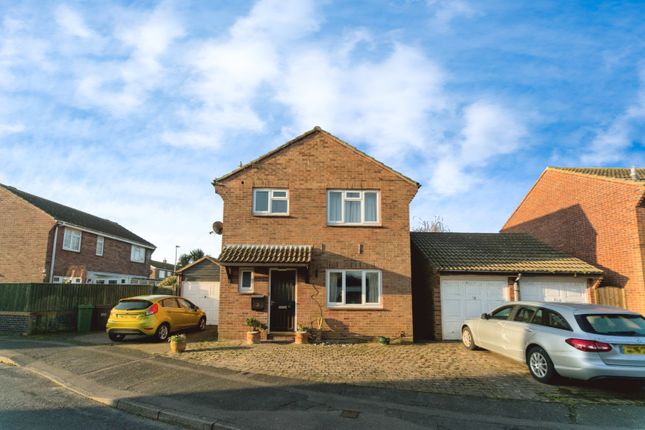 3 bed detached house
