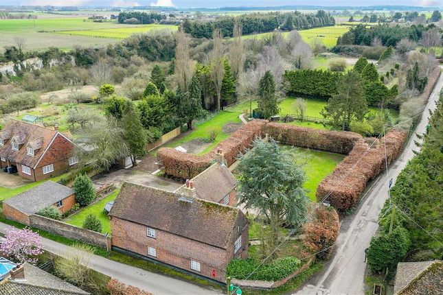 4 bed detached house