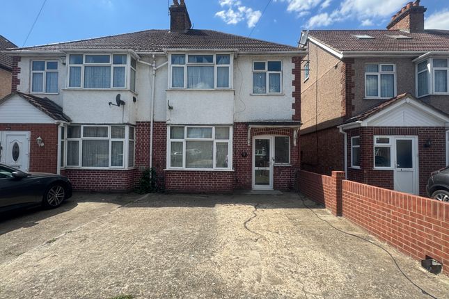 Barrack Road, Hounslow TW4 3 bed semi