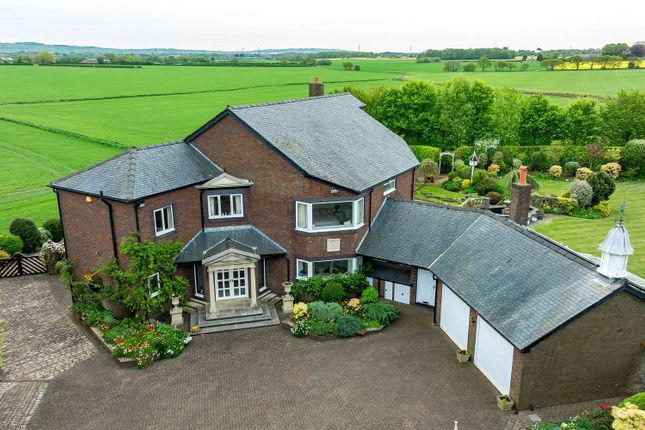 Ormskirk Road, Ormskirk L39 4 bed detached house for sale