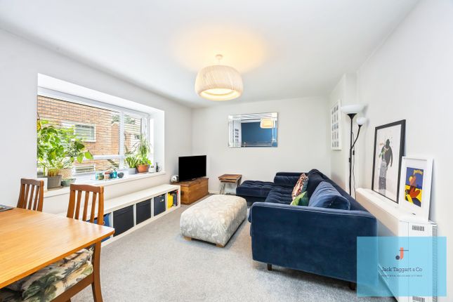 Cliveden Close, Brighton, BN1 2 bed apartment for sale