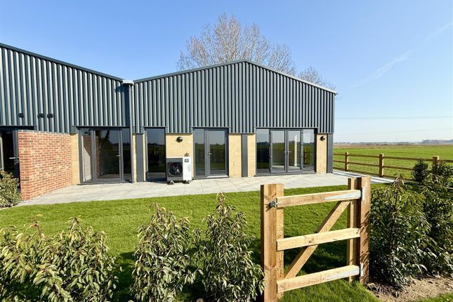 Heath Road, Rollesby, NR29 3 bed barn conversion for sale