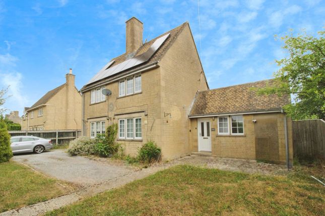 London Road, Poulton, GL7 3 bed detached house for sale