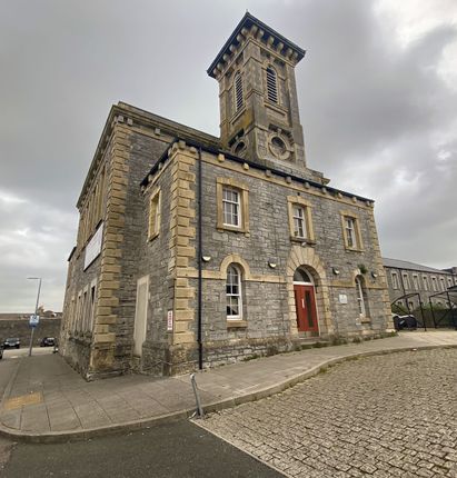 Studio flat for sale