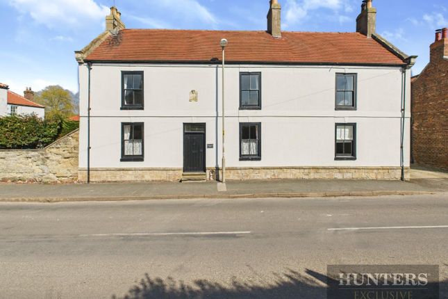 West Street, Muston, Filey 5 bed detached house for sale