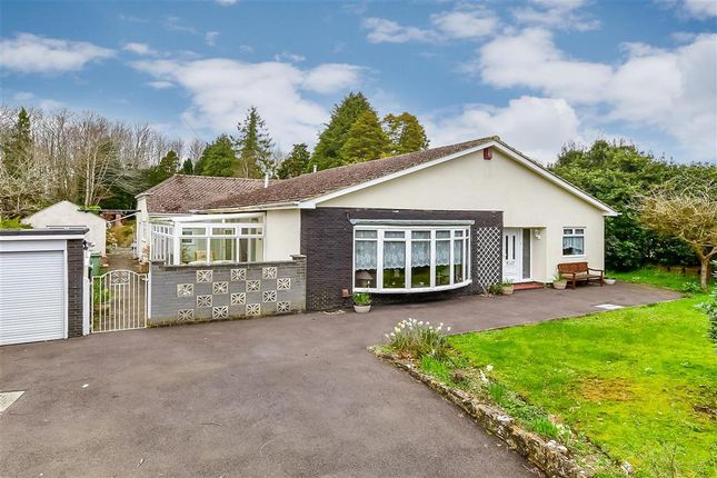 2 bed detached bungalow