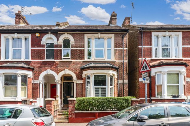 Grosvenor Road, Watford, WD17 3 bed semi