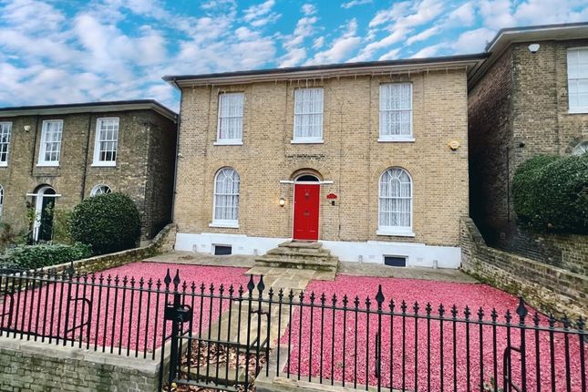 Medway Road, Gillingham 6 bed detached house for sale