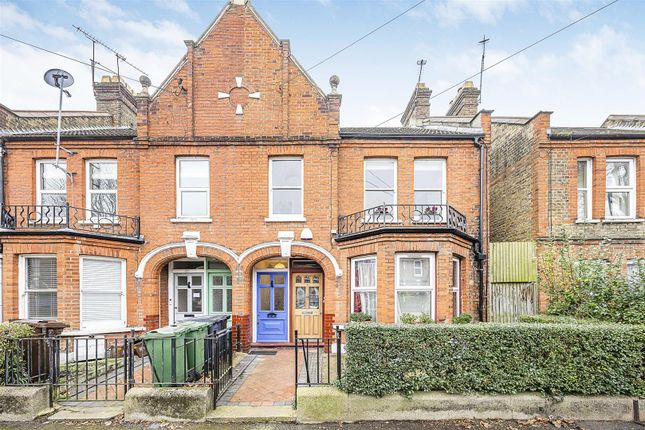 3 bedroom flat for sale