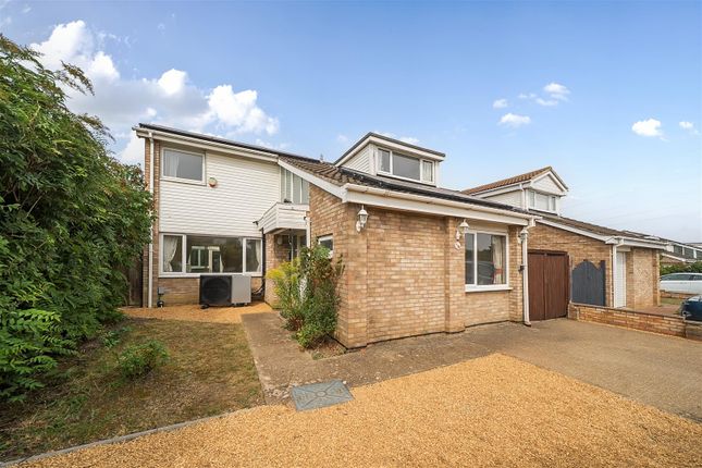 Threave Close, Bedford 4 bed detached house for sale