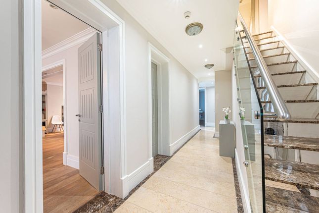 Wellington Road, St John's Wood... 3 bed flat for sale