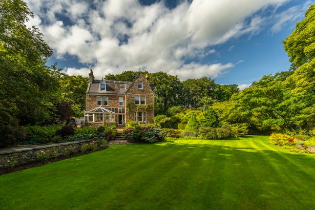 7 bed country house