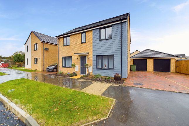 Briggs Mead, Wymondham 4 bed detached house for sale