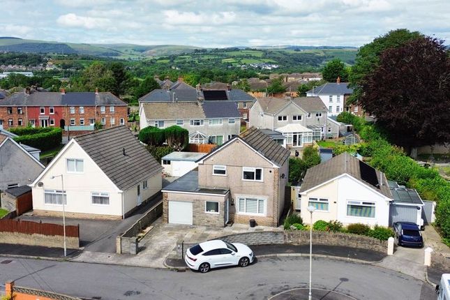 4 Highfield Close Sarn Bridgend CF32 9RP 3 bed detached house for sale