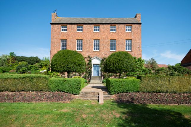 Chaceley, Gloucestershire, GL19 8 bed detached house for sale