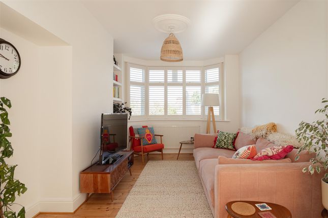 Sylvan Way, Redhill 2 bed end of terrace house for sale